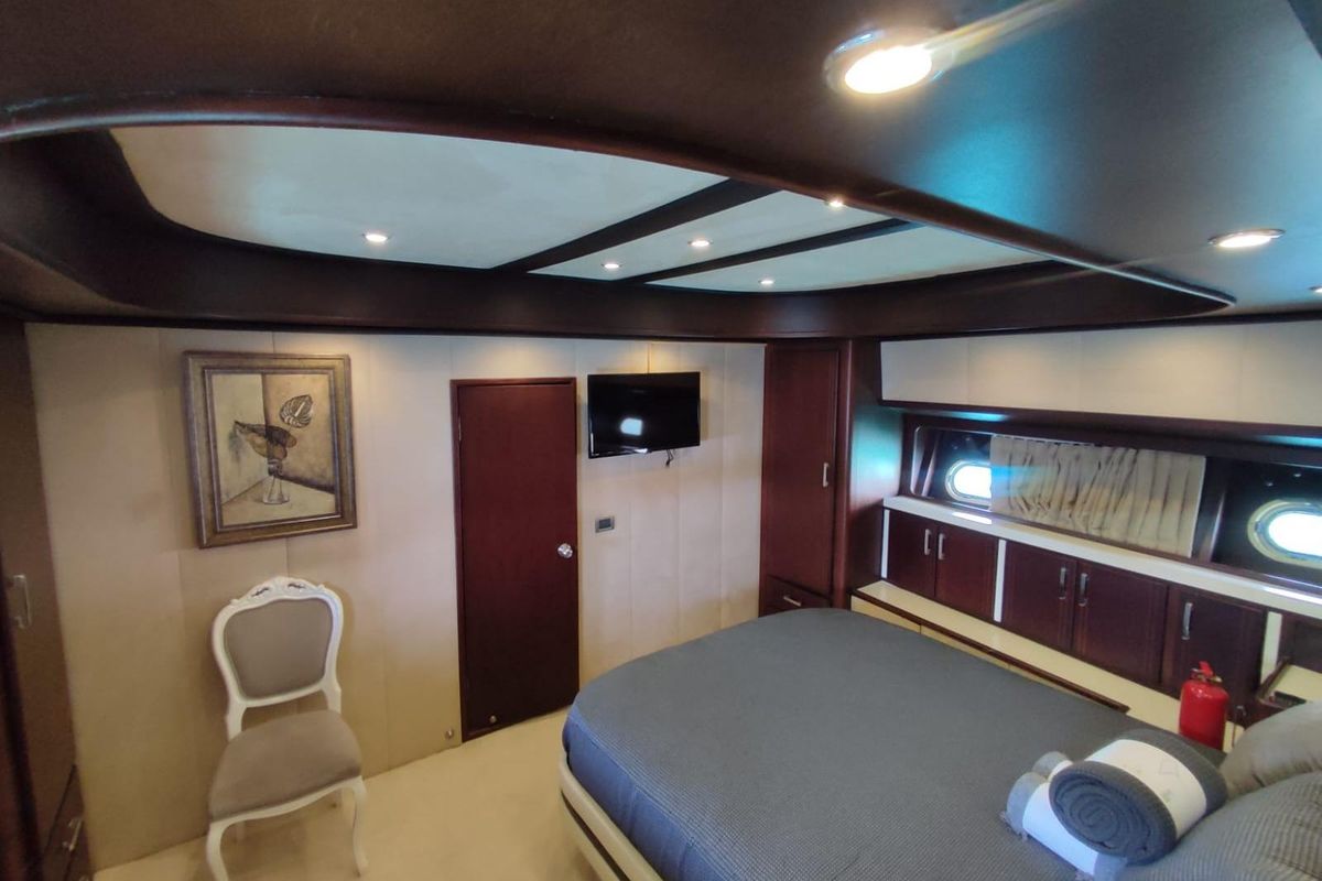 2007 85′ Custom 85 Motor Yacht