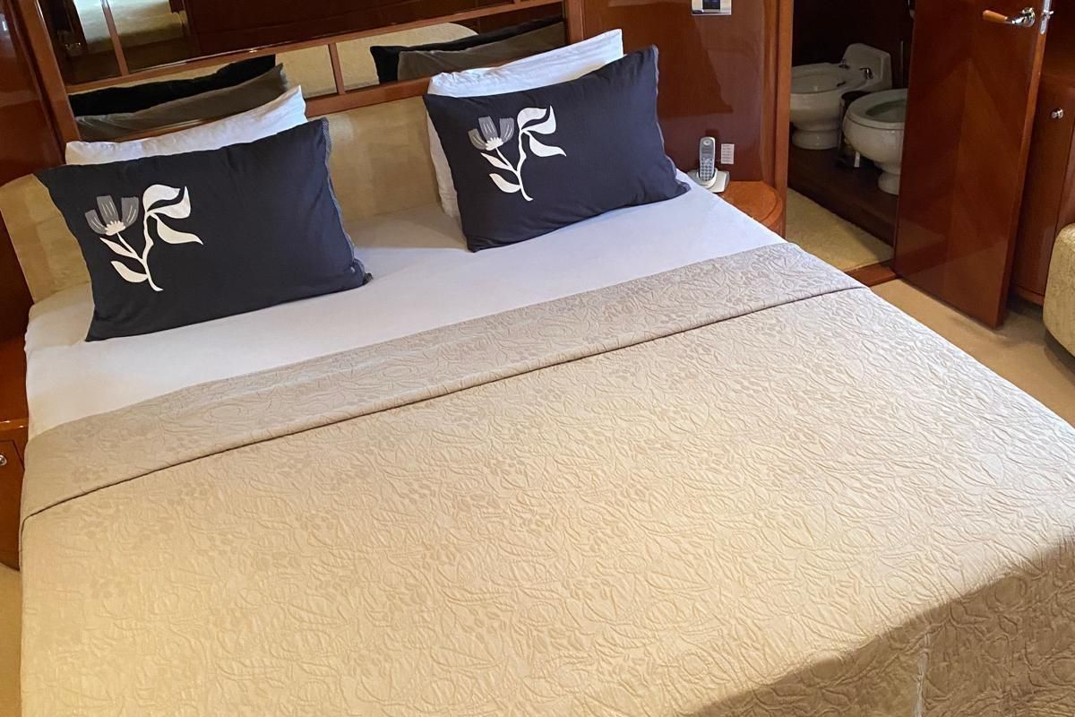 2008 75′ Princess 75 Motor Yacht