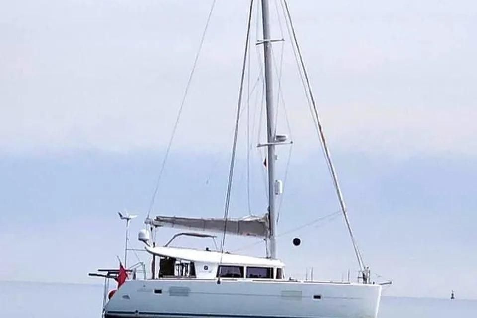 2010 40′ Lagoon 400 S2