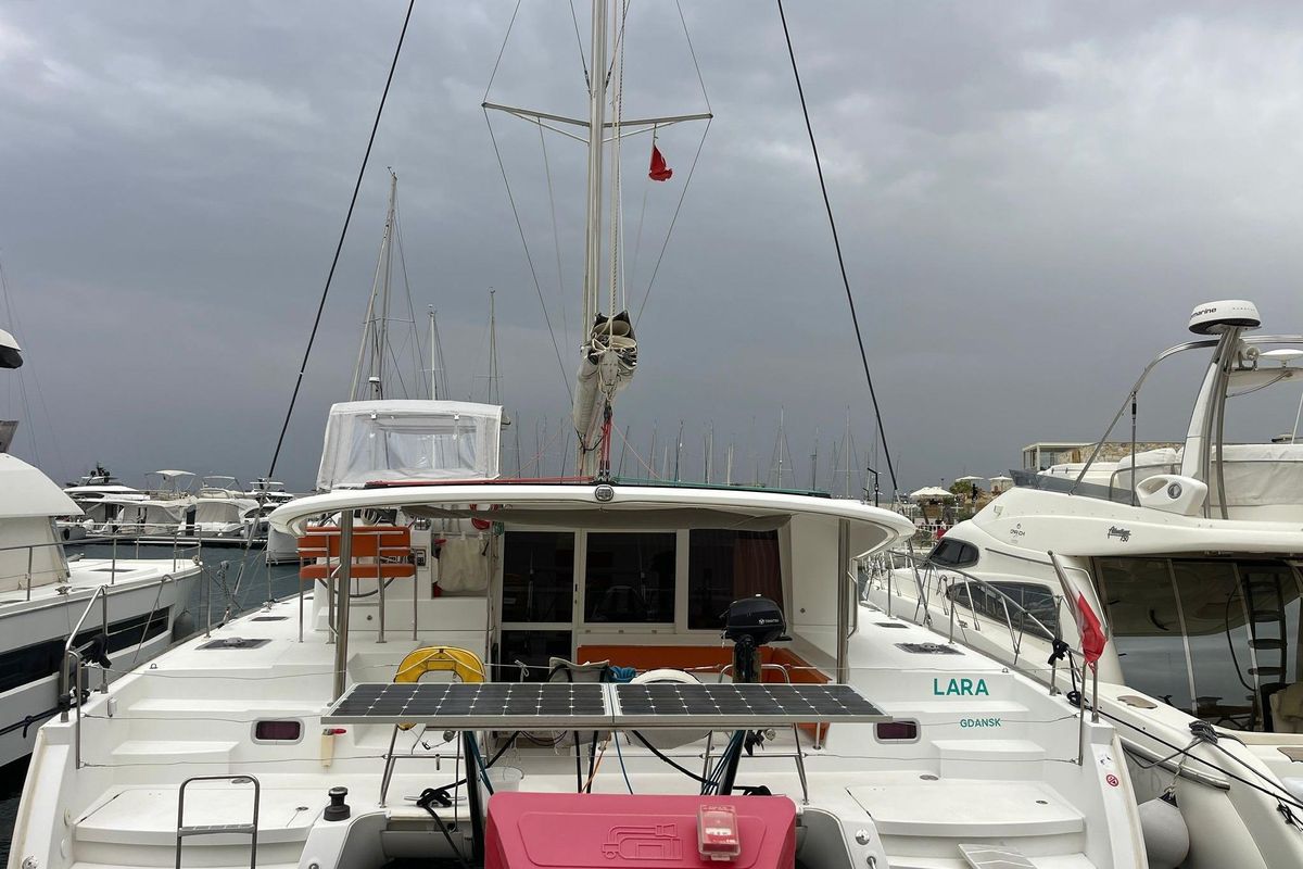 2010 40′ Lagoon 400 S2