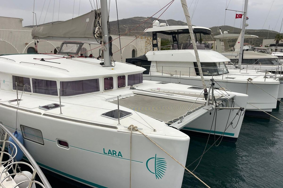 2010 40′ Lagoon 400 S2