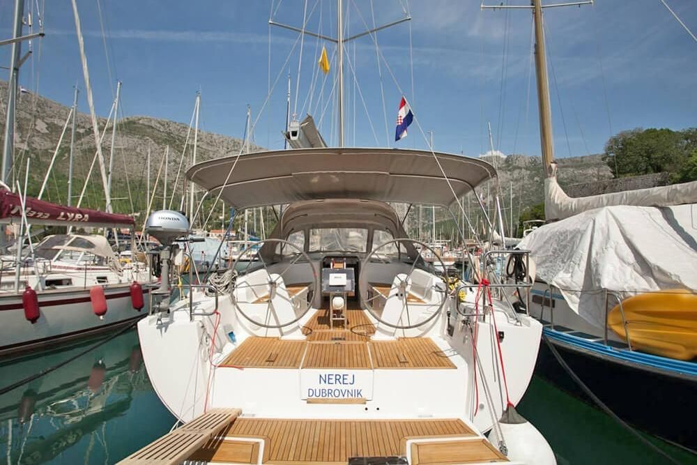 2011 44′ Hanse 445