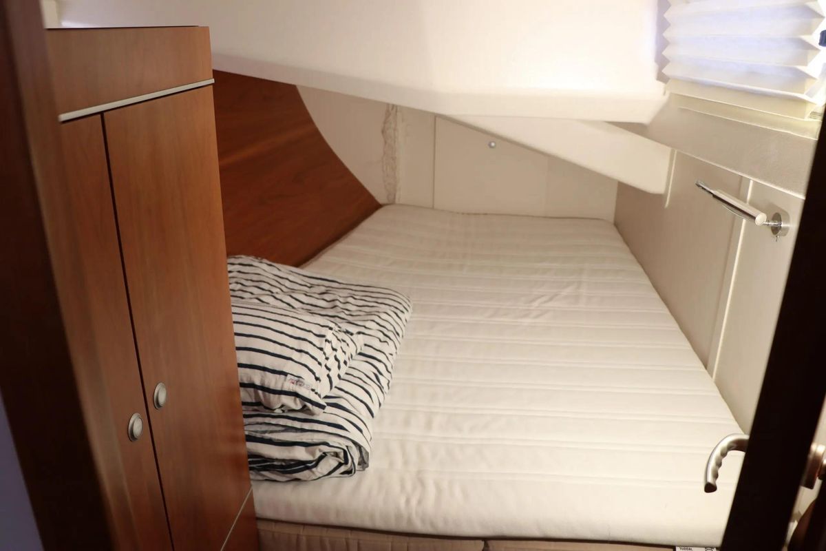 2011 44′ Hanse 445