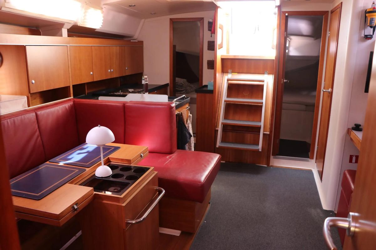 2011 44′ Hanse 445