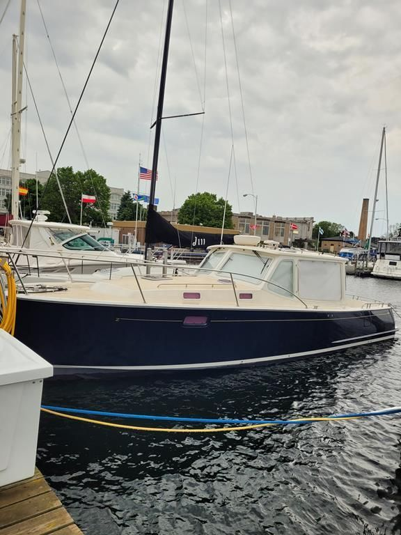 2013 36′ MJM 36z Downeast