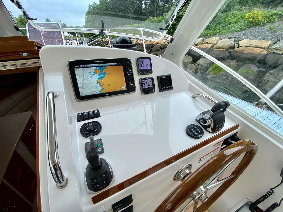 2013 36′ MJM 36z Downeast