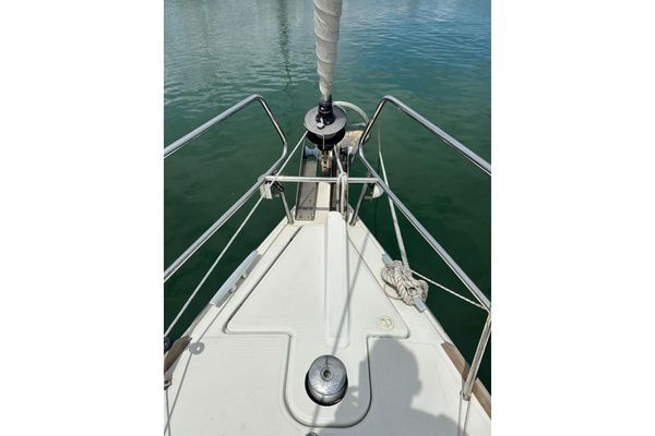 2015 40′ Jeanneau Sun Odyssey 409