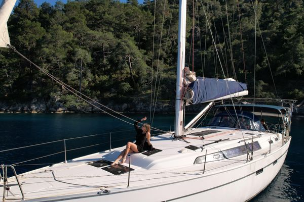 2015 51′ Bavaria Cruiser 51