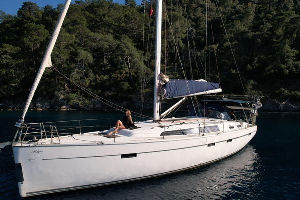 2015 51′ Bavaria Cruiser 51