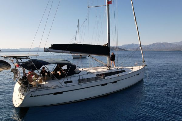 2015 51′ Bavaria Cruiser 51