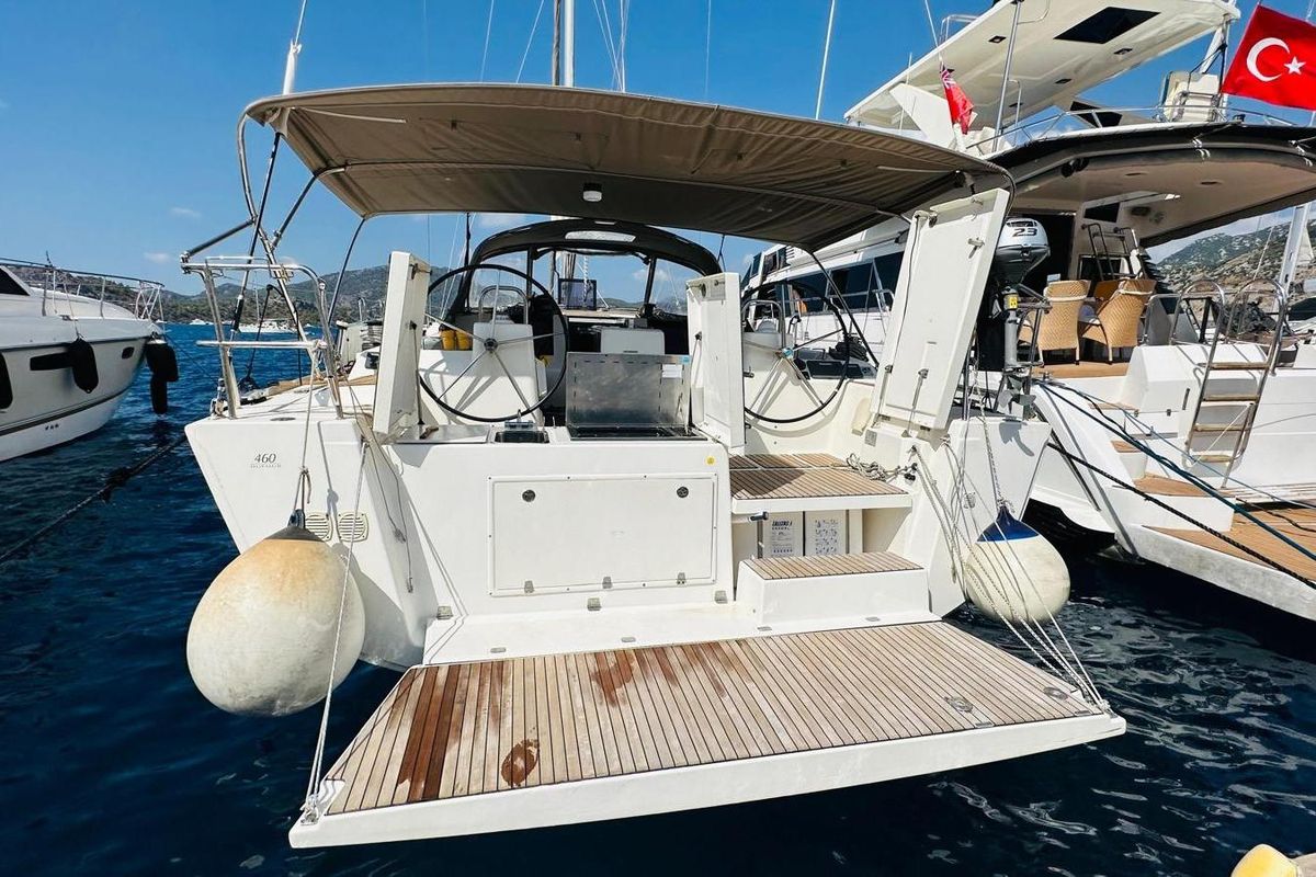 2017 46′ Dufour 460 Grand Large