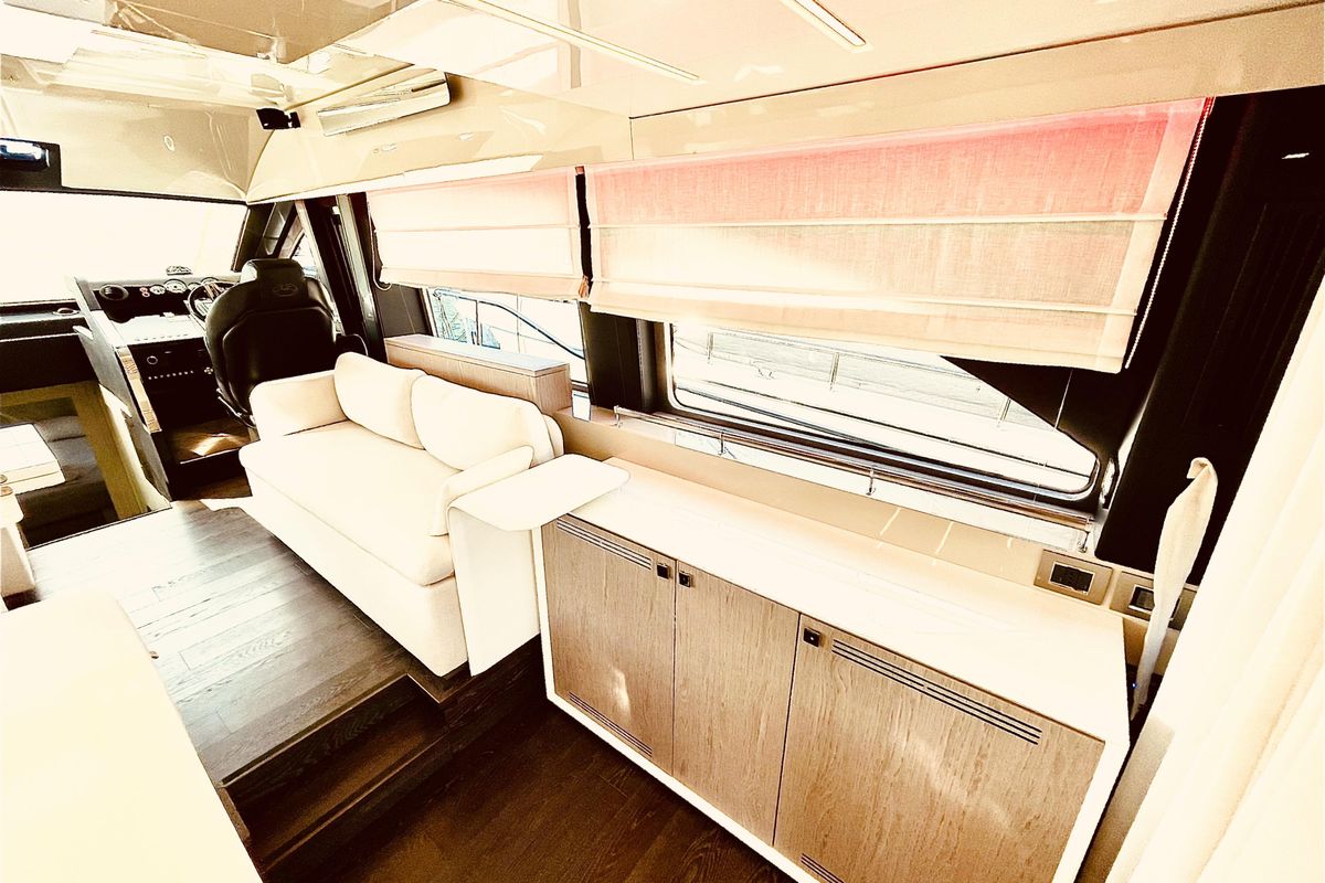 2020 52′ Cranchi E 52F Evoluzione