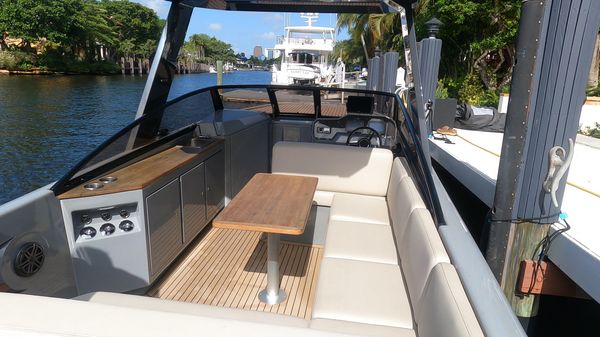 2021 28′ Rand Leisure
