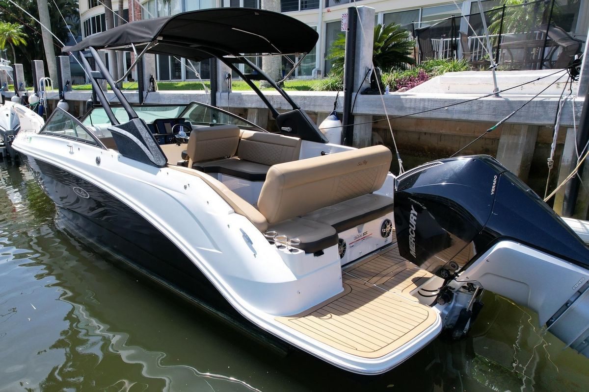 2022 25′ Sea Ray SLX 250