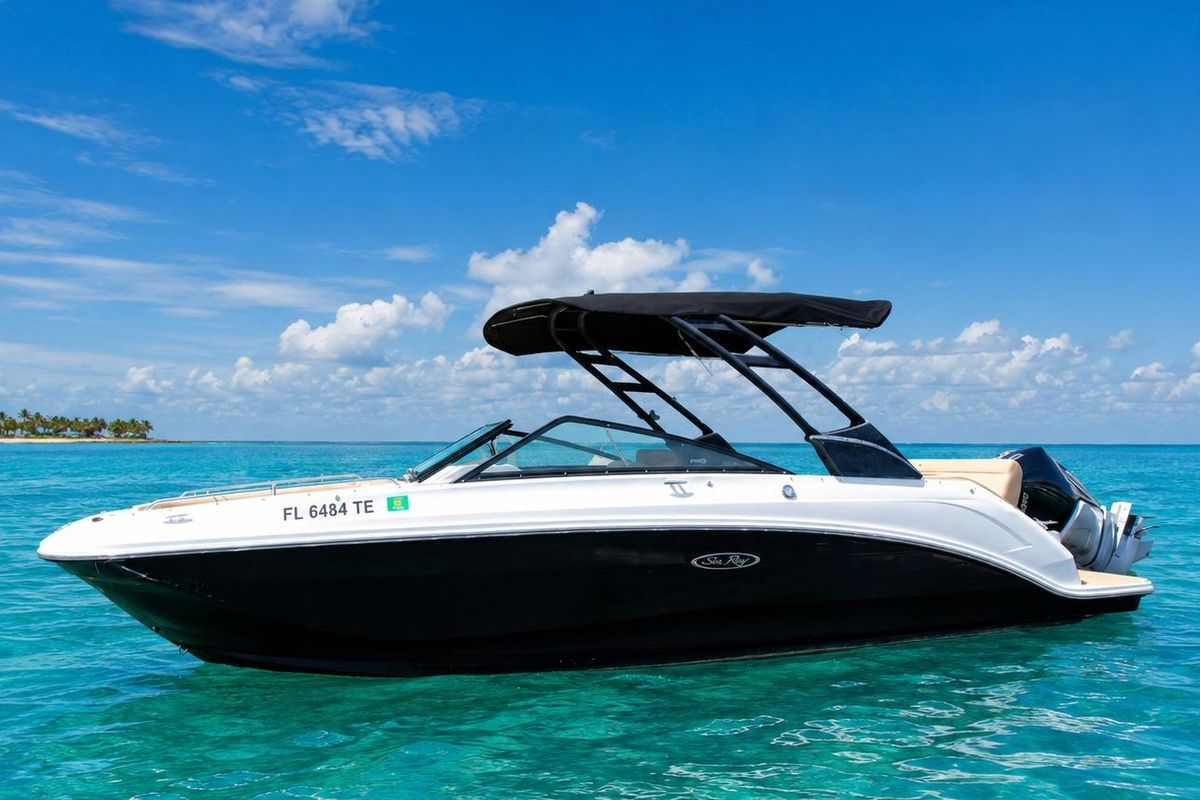 2022 25′ Sea Ray SLX 250