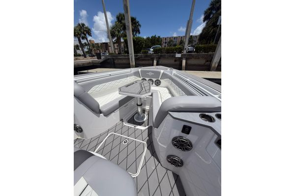 2024 38′ Fountain 38 SCX