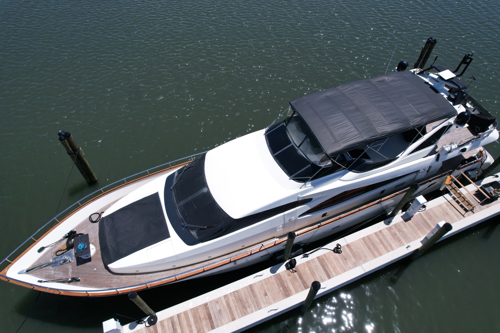 1999 85′ Azimut 85 Ultimate