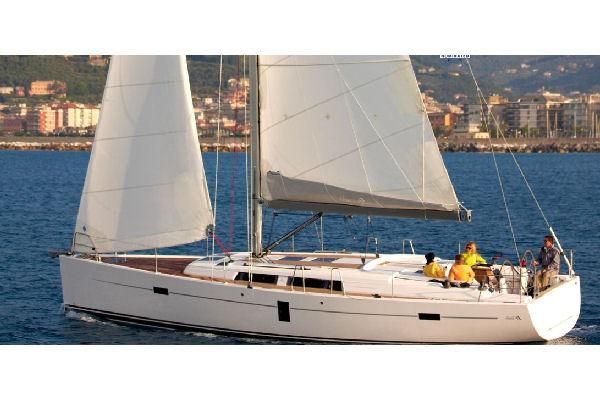 2011 44′ Hanse 445