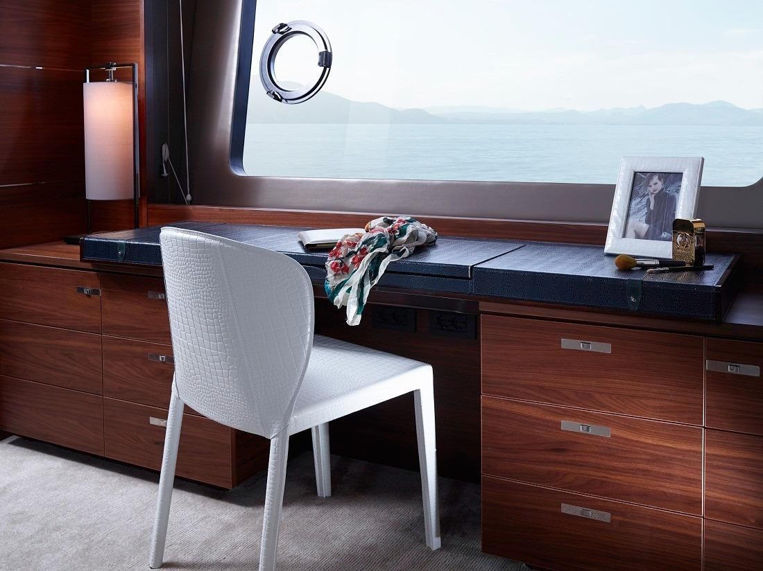 2015 88′ Princess 88 Flybridge Motor Yacht