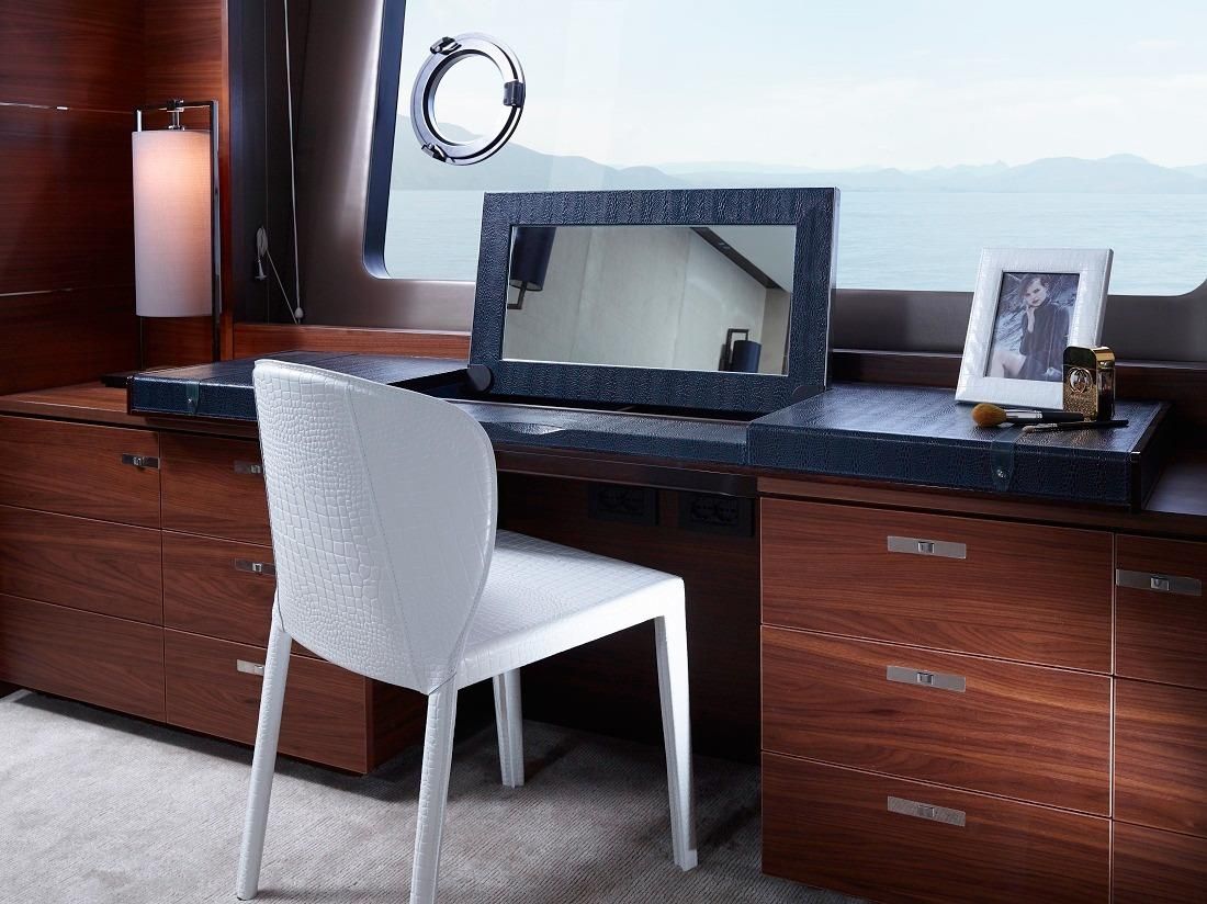 2015 88′ Princess 88 Flybridge Motor Yacht