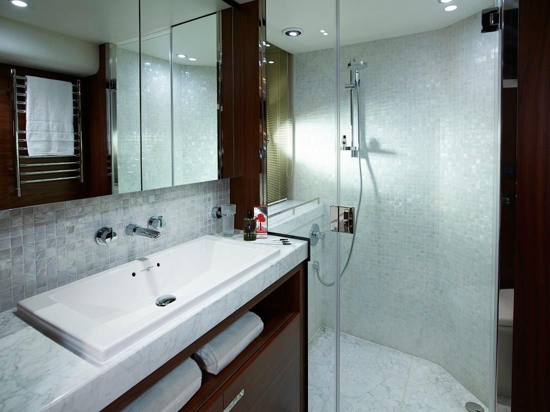 2015 88′ Princess 88 Flybridge Motor Yacht