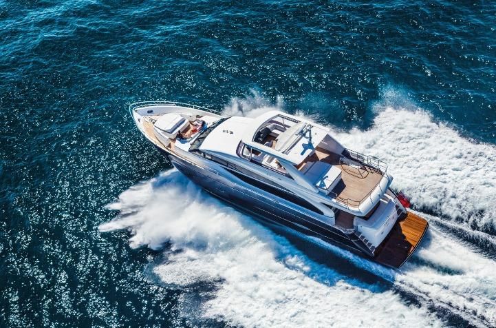 2015 88′ Princess 88 Flybridge Motor Yacht