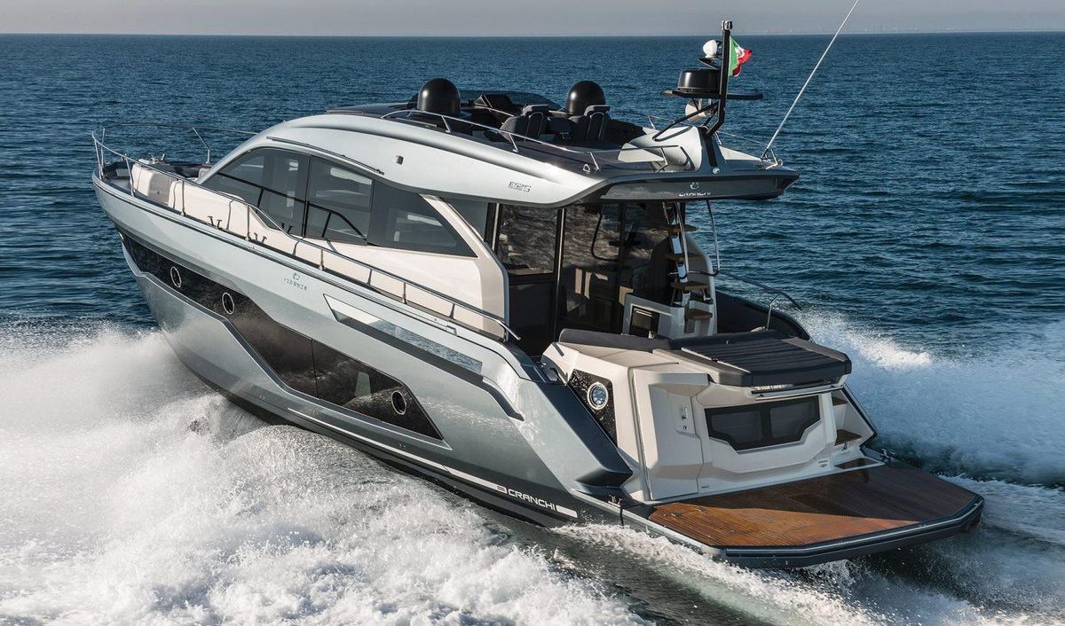2019 52′ Cranchi E 52S Evoluzione