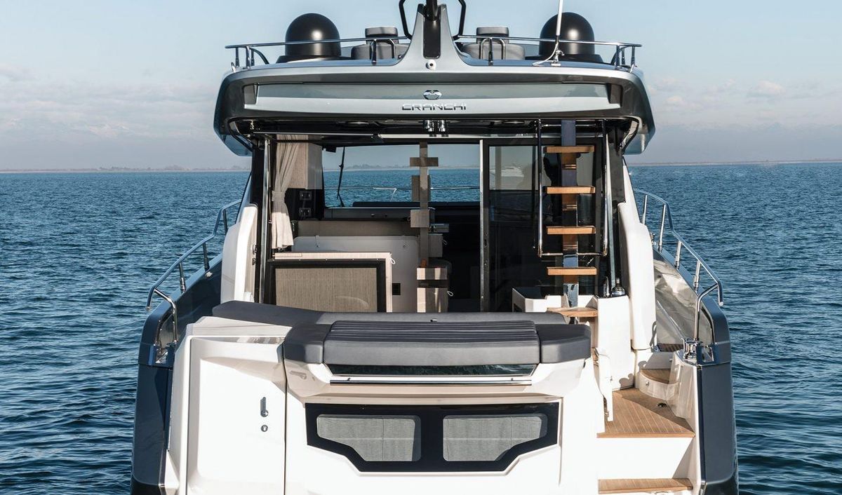 2019 52′ Cranchi E 52S Evoluzione