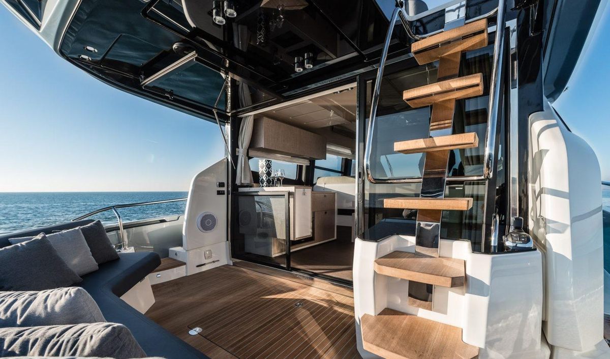 2019 52′ Cranchi E 52S Evoluzione