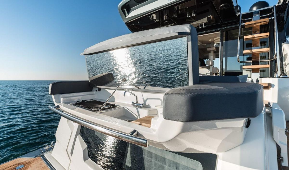 2019 52′ Cranchi E 52S Evoluzione