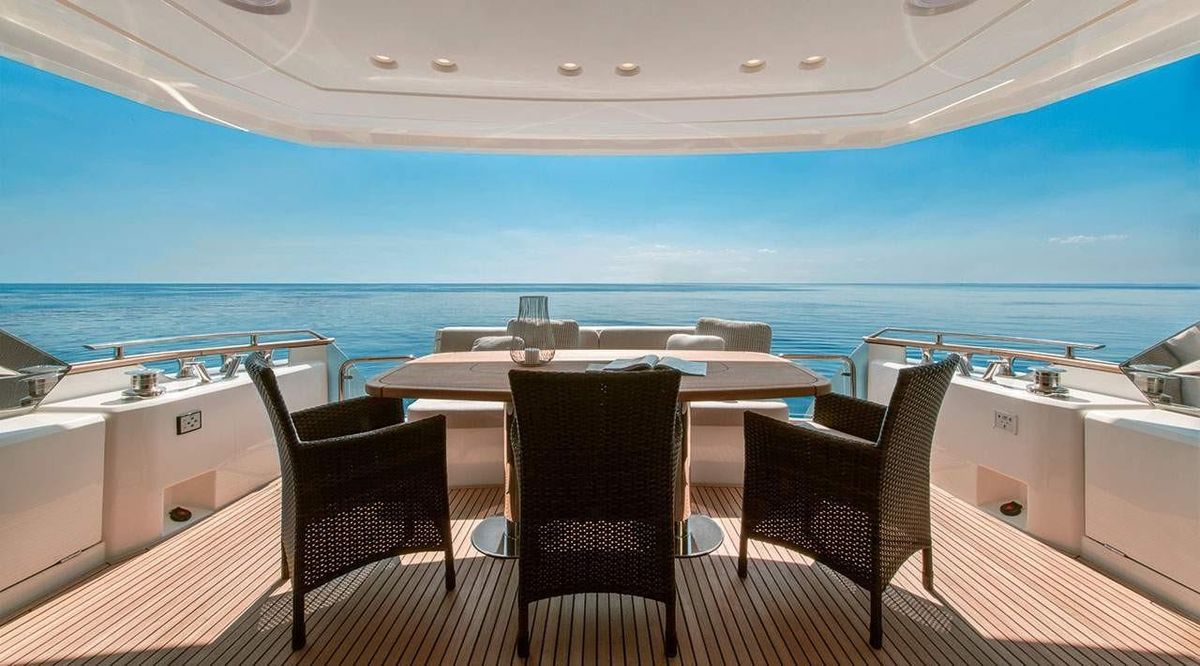 2021 66′ Monte Carlo Yachts MCY 66