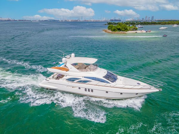 2004 62′ Azimut 62
