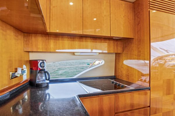 2004 62′ Azimut 62
