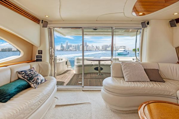 2004 62′ Azimut 62
