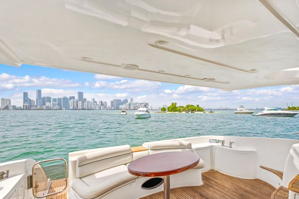 2004 62′ Azimut 62