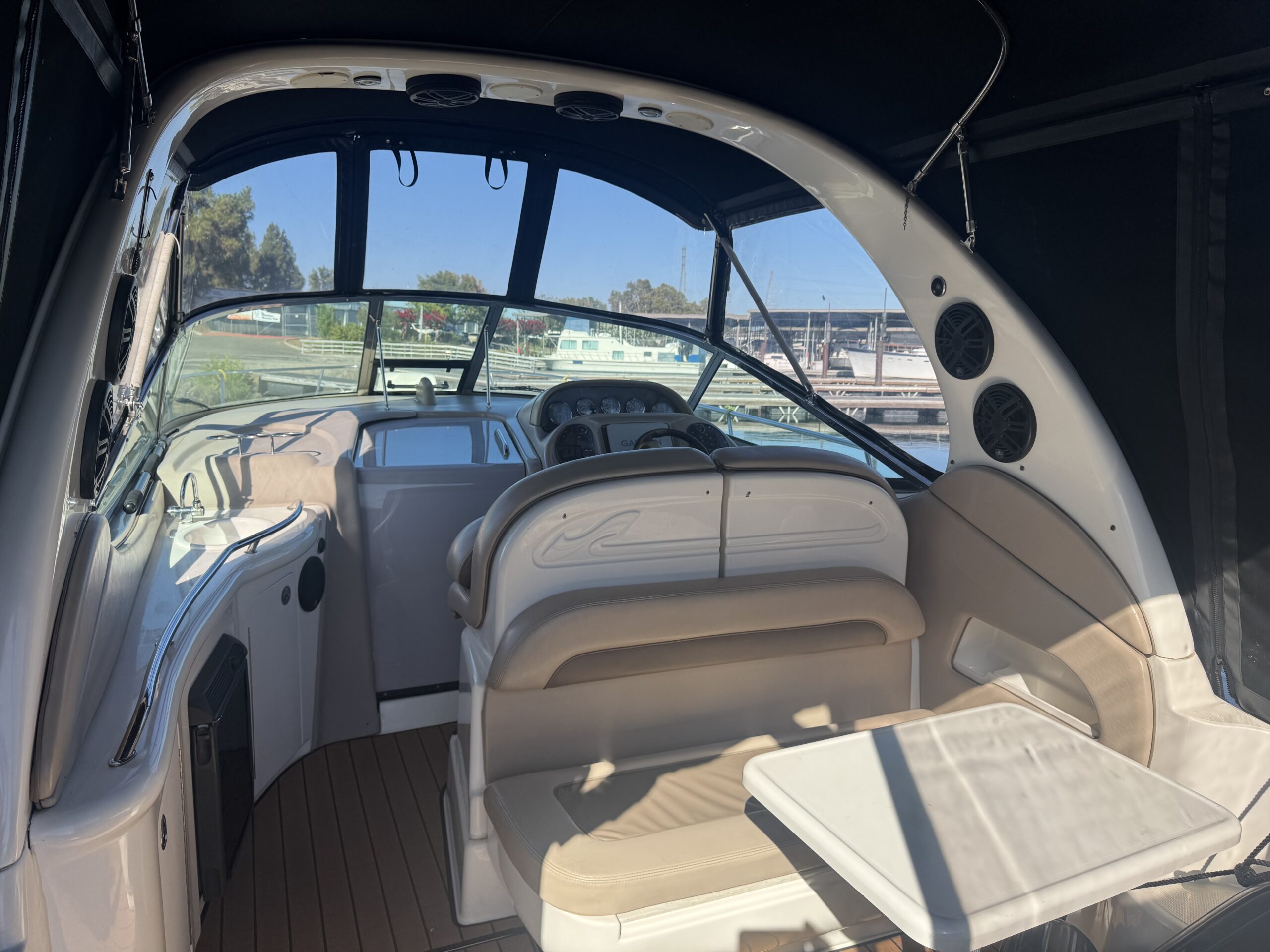 2005 Sea Ray 300 DA