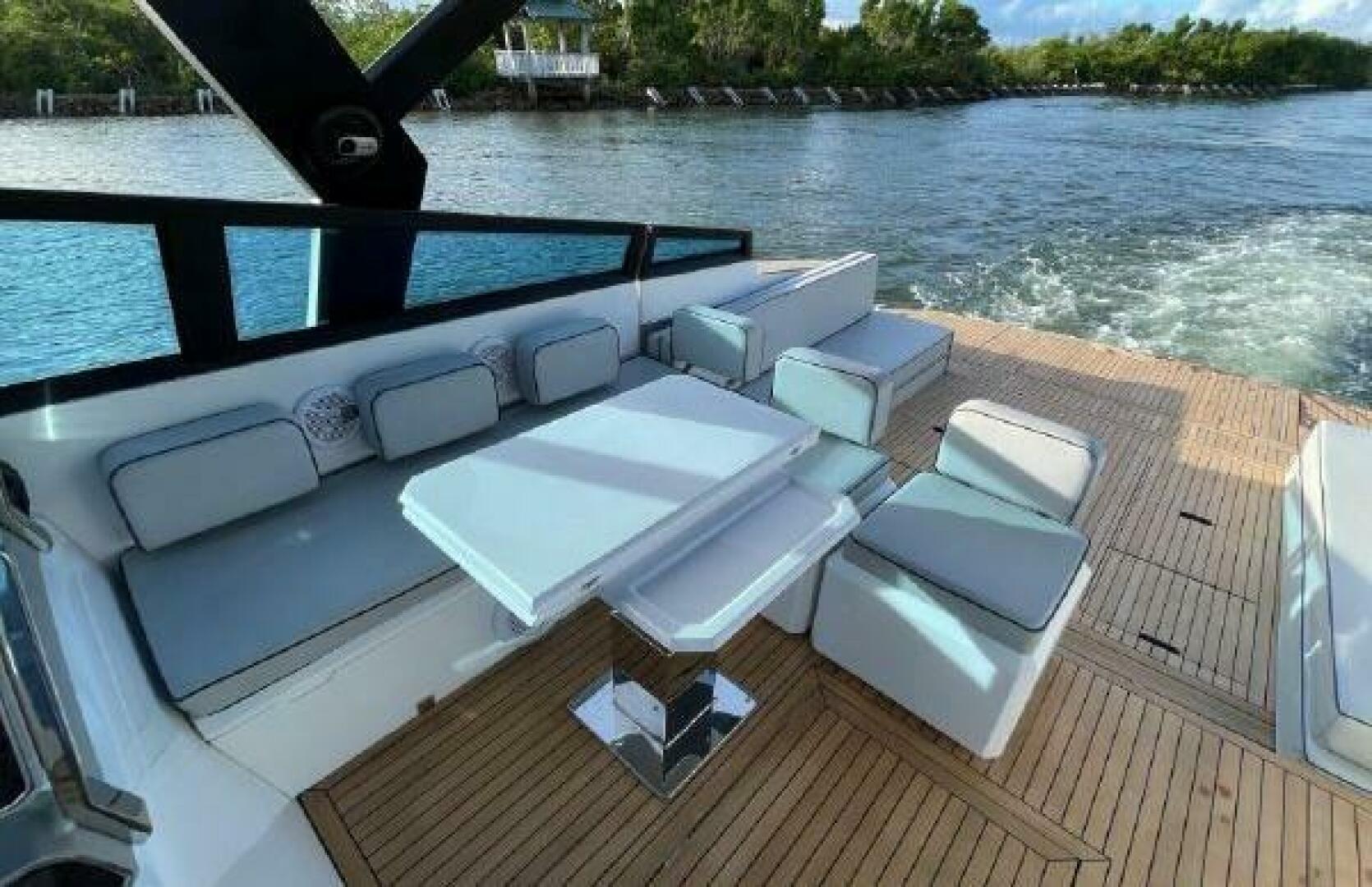 2017 43′ Evo Yachts 43