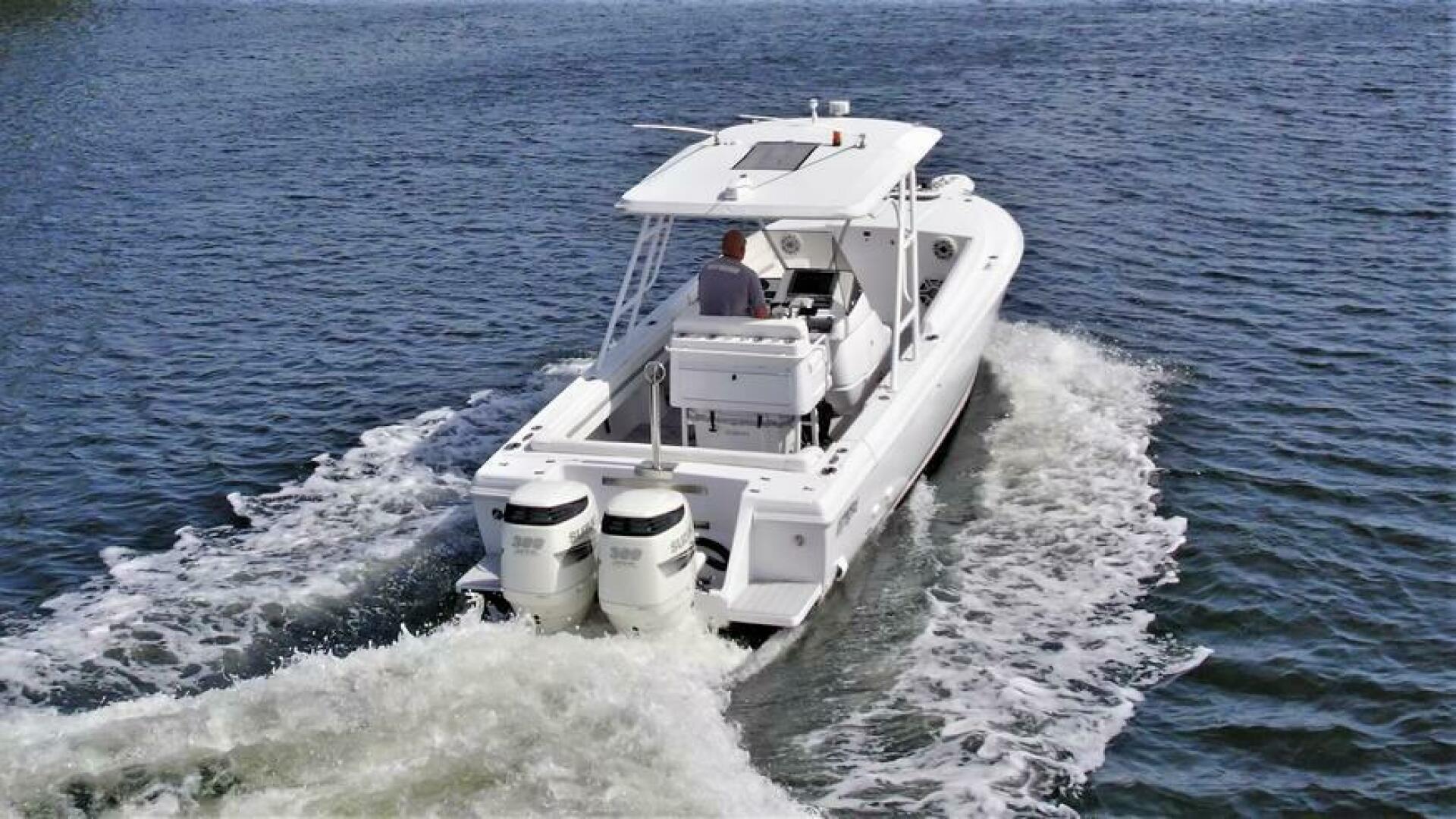 2003 32′ Intrepid 323 Cuddy