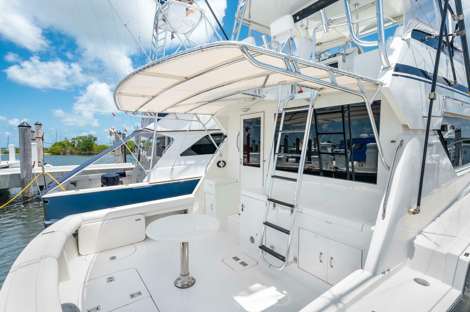 1992 50′ Hatteras 50 Convertible