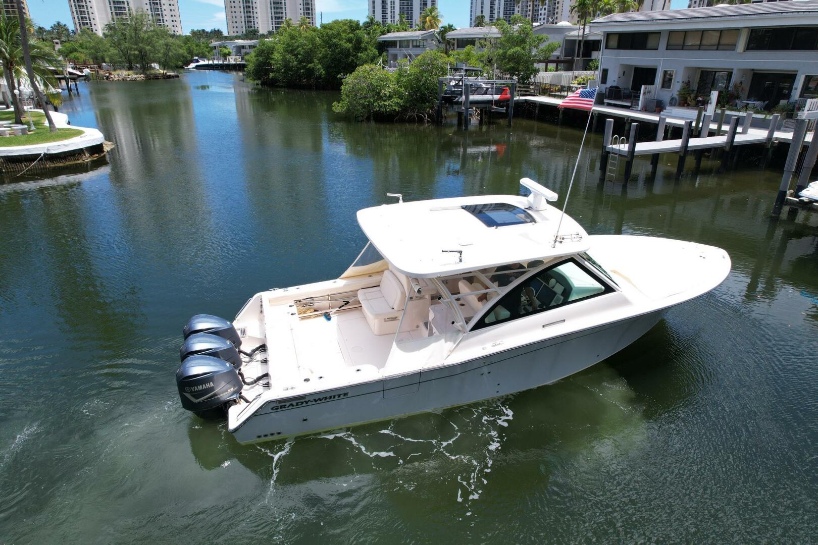 2017 37′ Grady-White Freedom 375