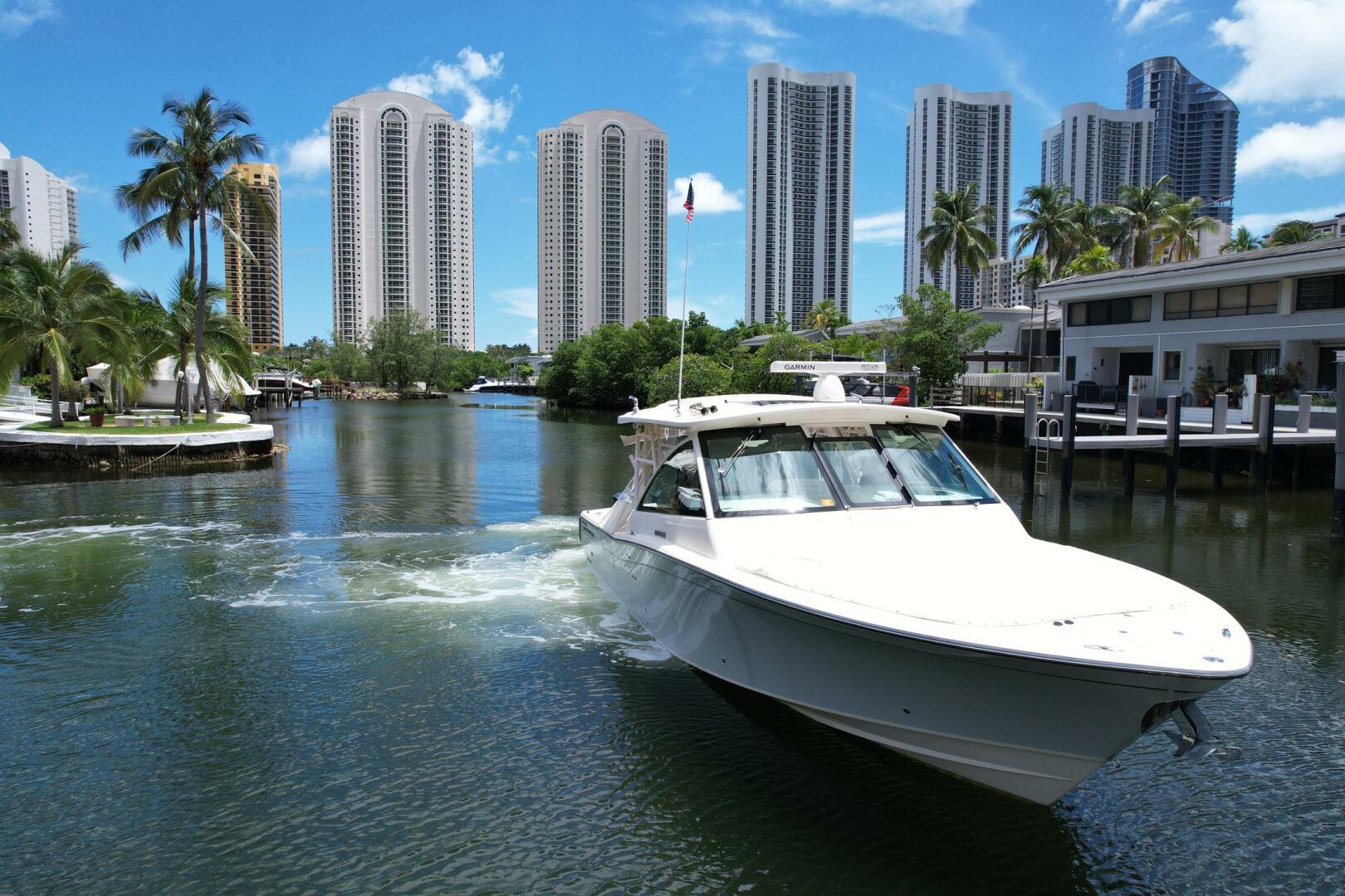 2017 37′ Grady-White Freedom 375