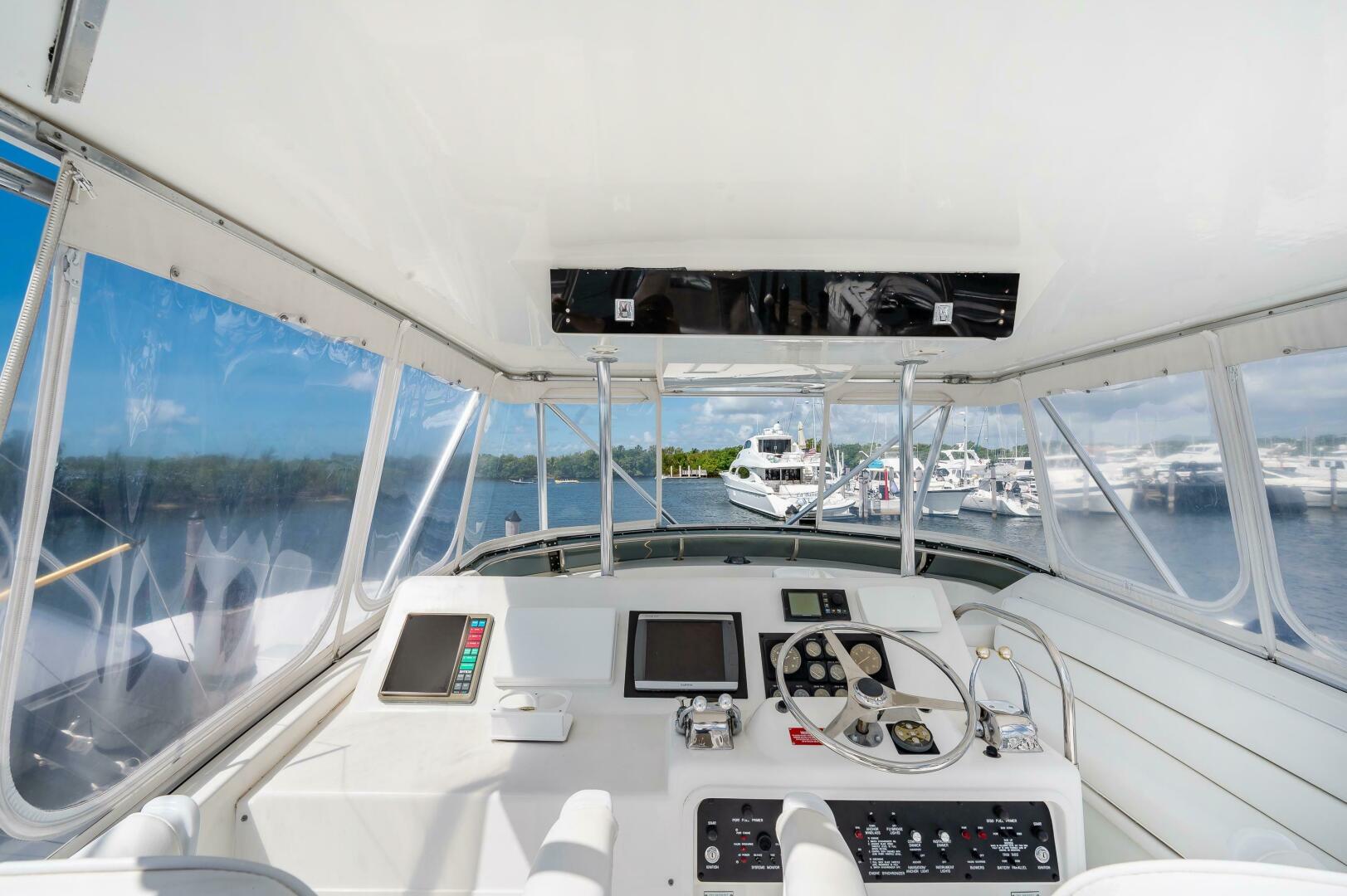 1992 50′ Hatteras 50 Convertible