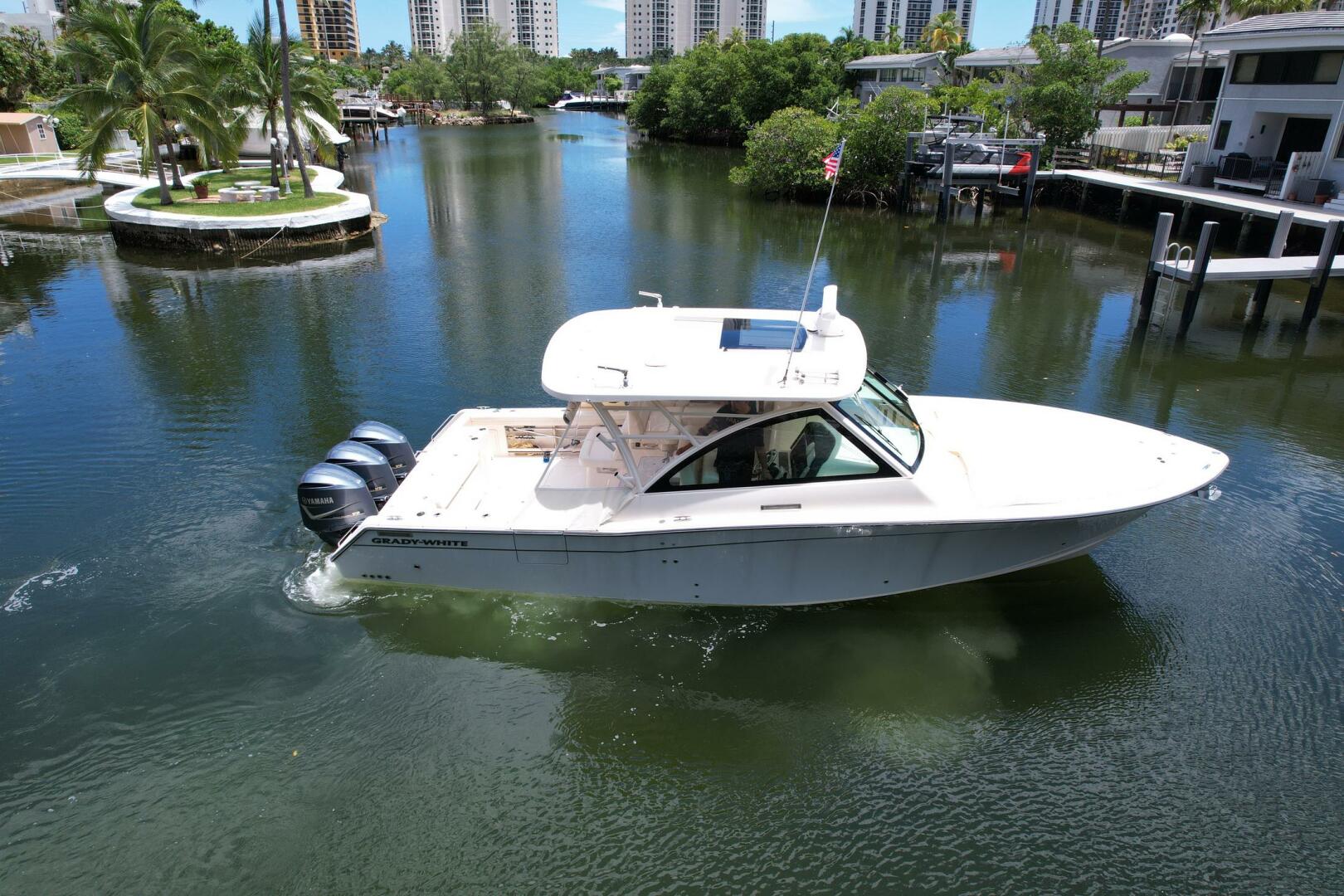 2017 37′ Grady-White Freedom 375