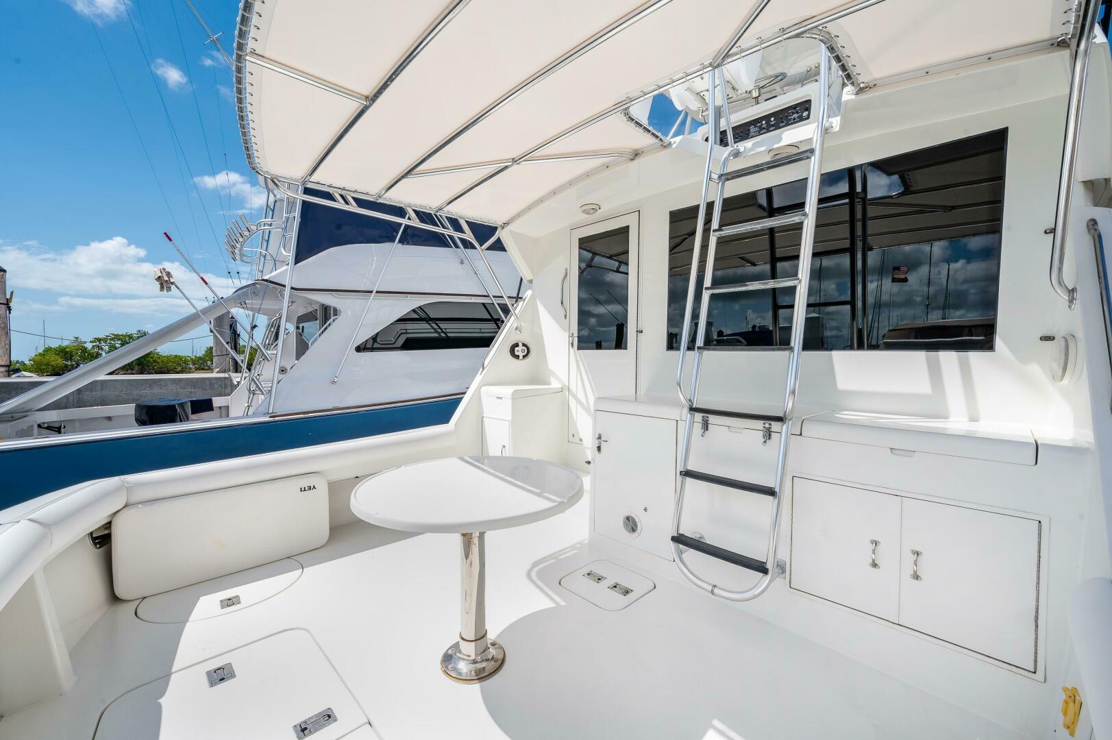 1992 50′ Hatteras 50 Convertible