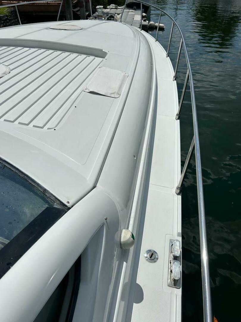 1999 54′ Pershing 54