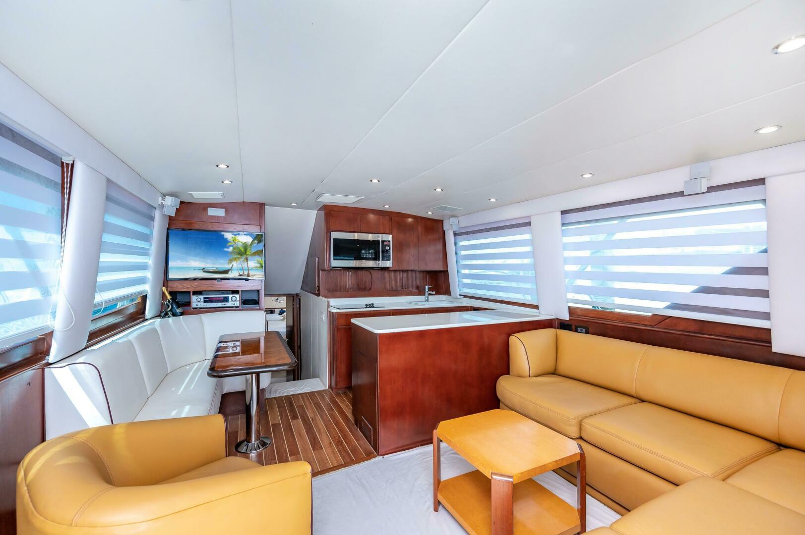 1992 50′ Hatteras 50 Convertible