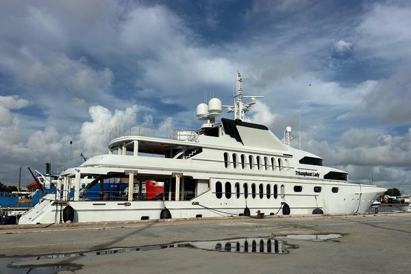 1985 155′ Sterling Yachts 155 Motor Yacht