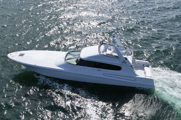 1987 70′ Magnum 70 Convertible