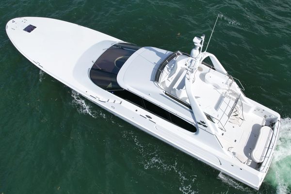 1987 70′ Magnum 70 Convertible