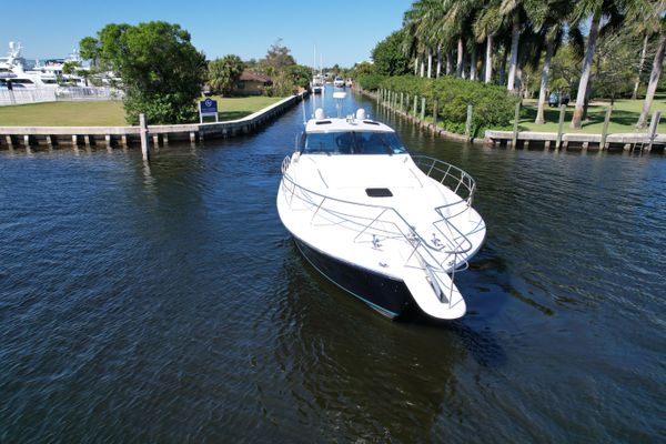 1999 57′ Uniesse 57 Open